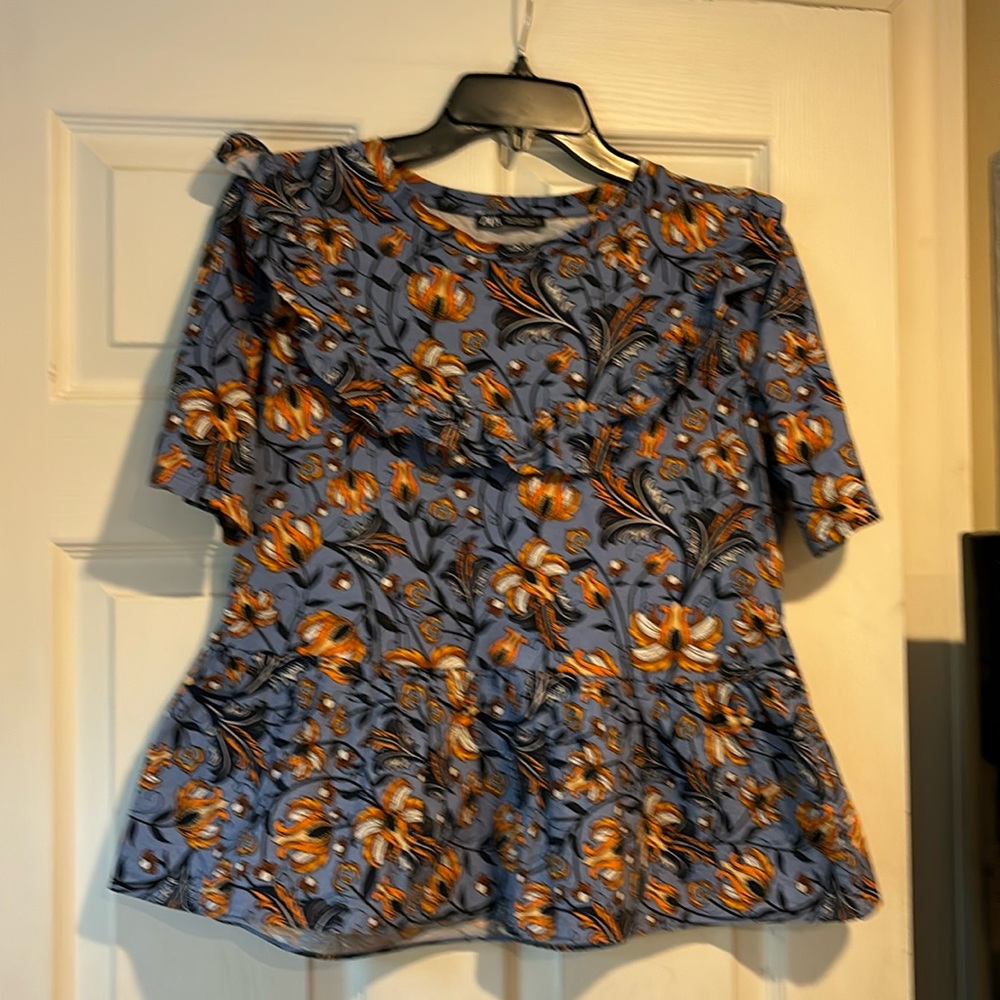 Zara peplum top L